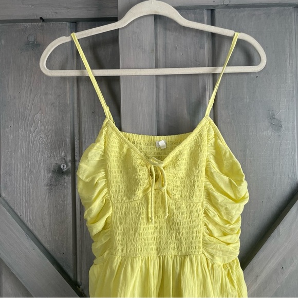 AERIE Smocked Keyhole Romper beach bright sunny yellow smocked flowy lightweight - Picture 6 of 12